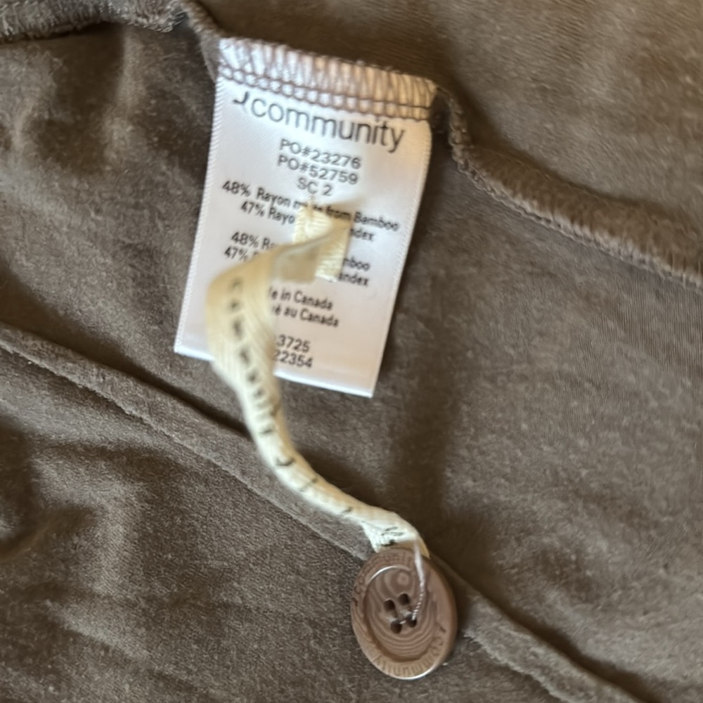 ARITZIA Community Wrapped Bamboo Top - Picture 9 of 11